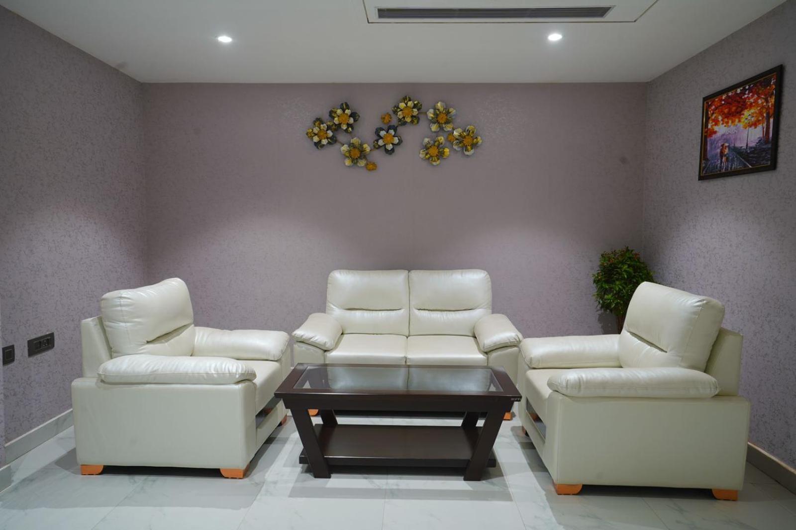 Royal Bliss Hotel Patna  Bagian luar foto